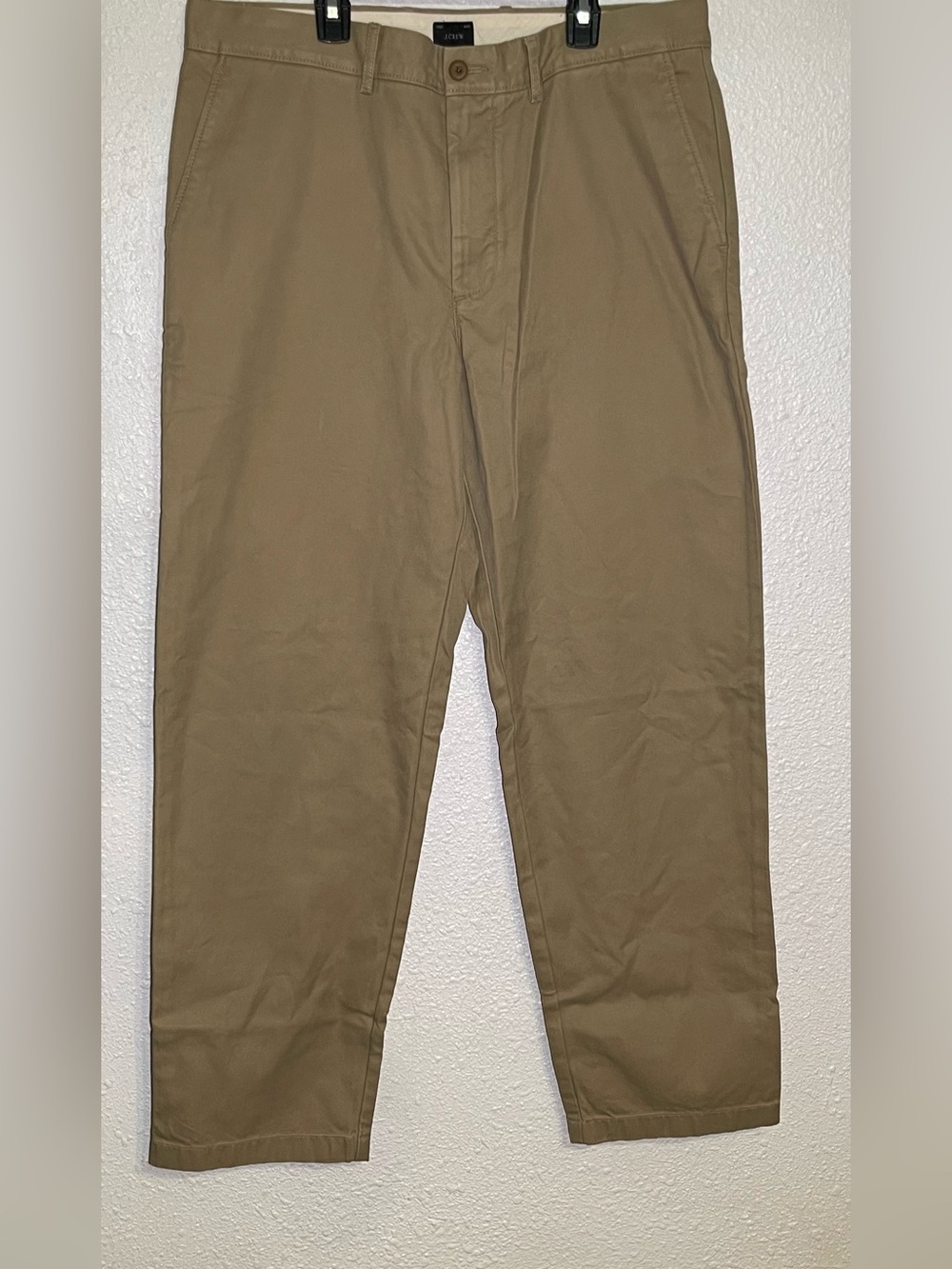 J.crew Men's Classic relaxed khaki pants size 34”x 32”